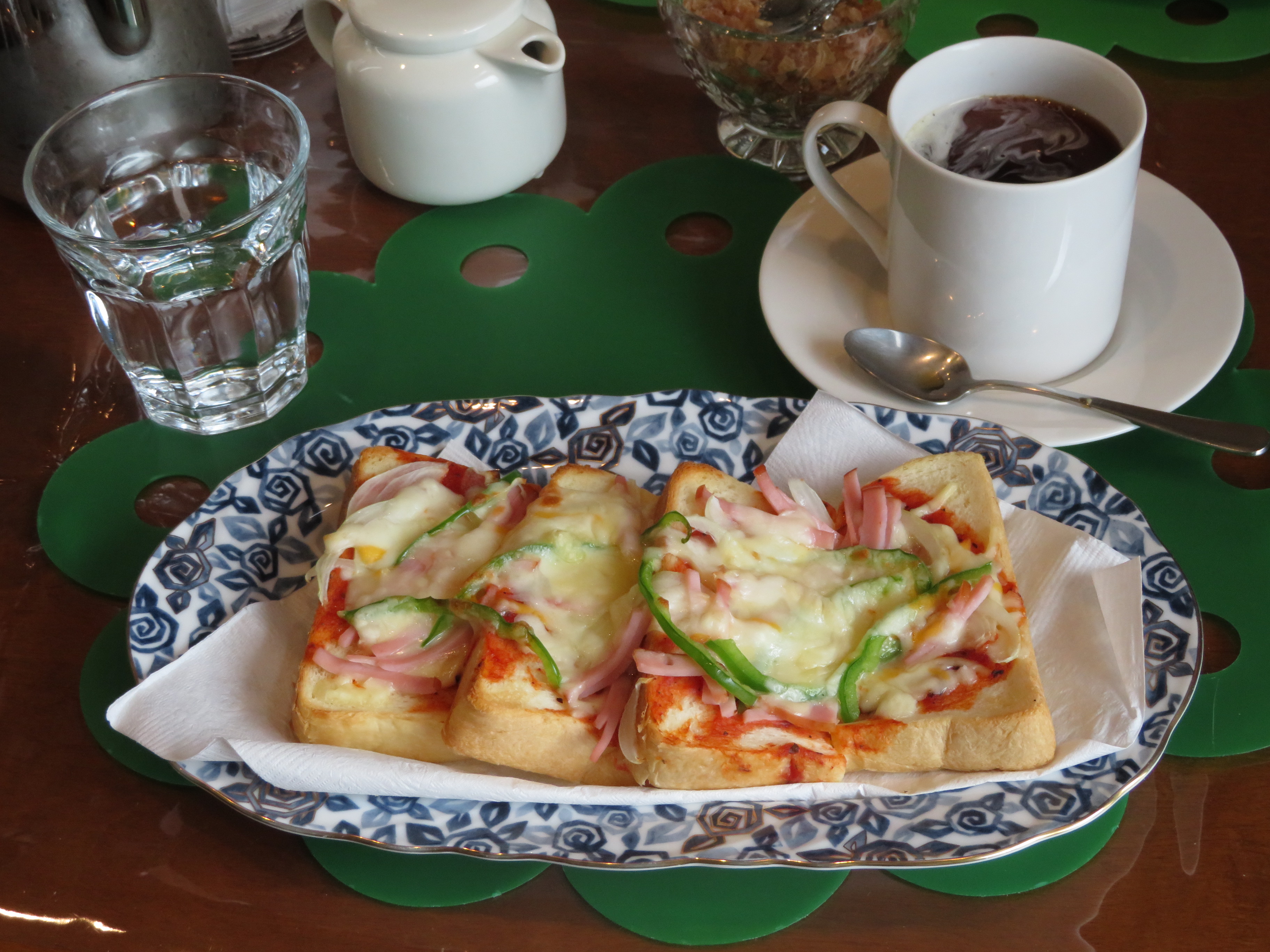 ﾋﾟｻﾞﾄｰｽﾄ